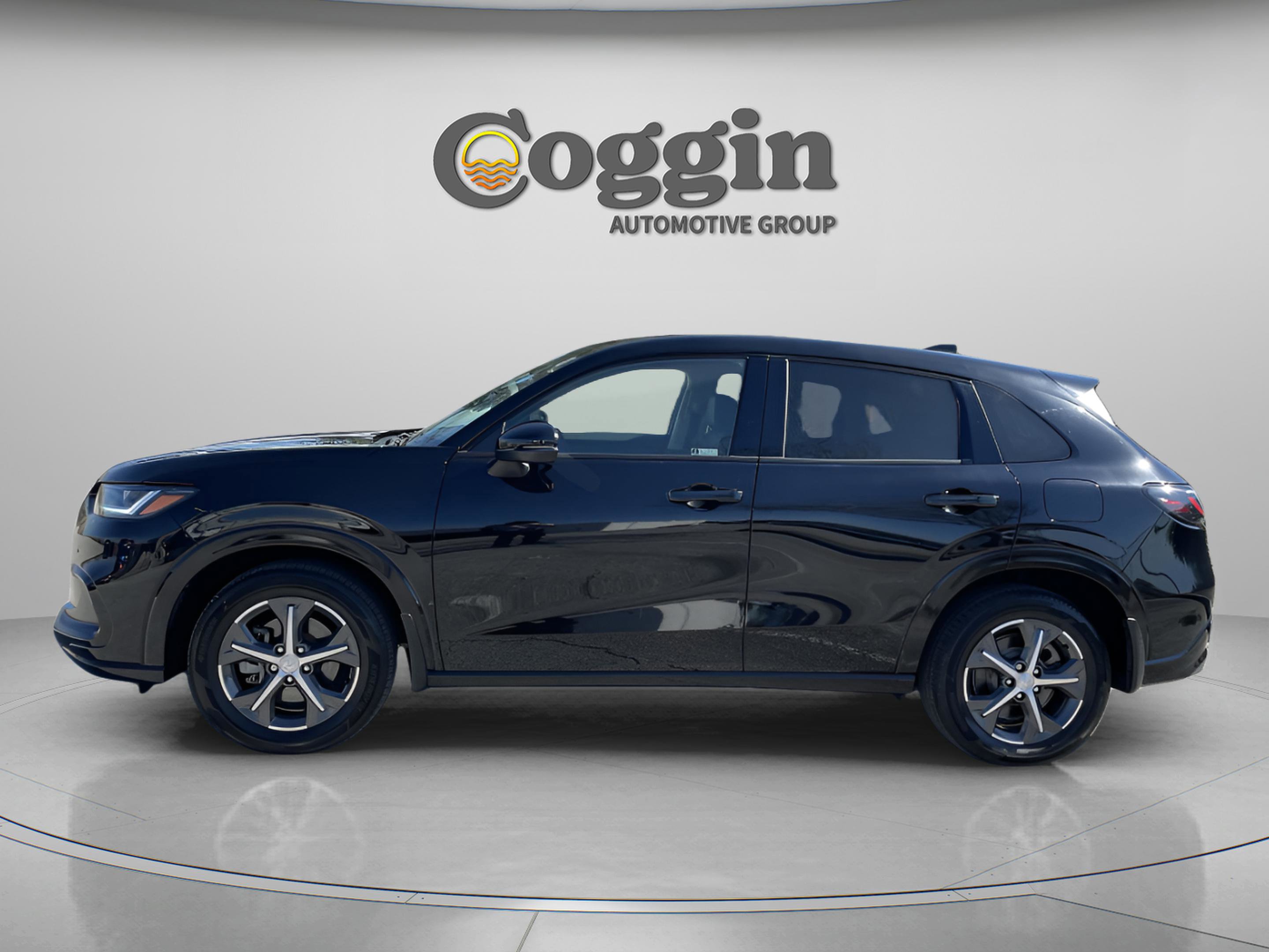 Certified 2024 Honda HR-V EX-L image 4