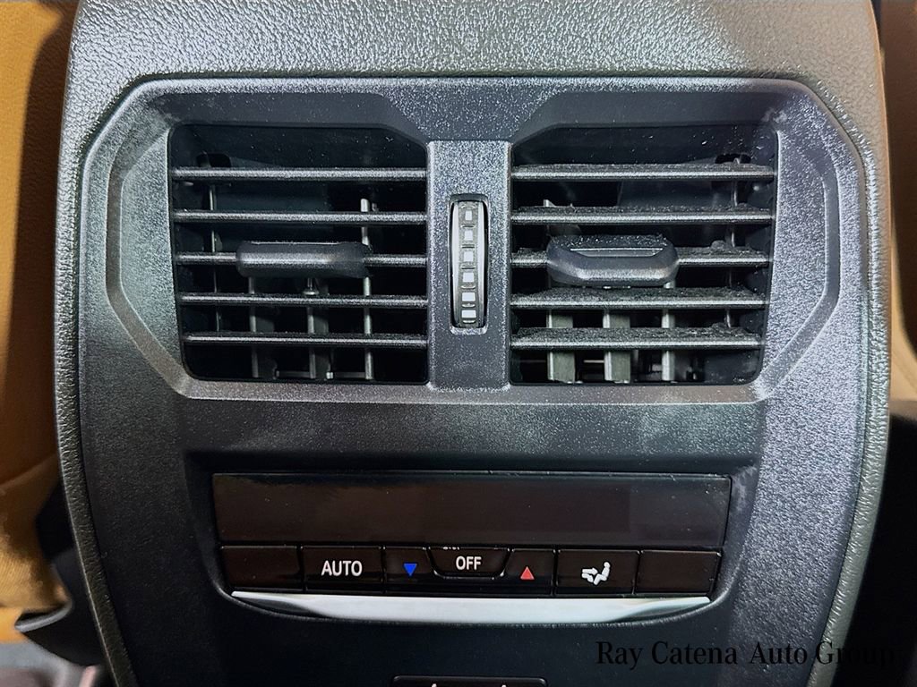 Used 2023 BMW 330i xDrive Sedan w/ Parking Assistance Package image 26