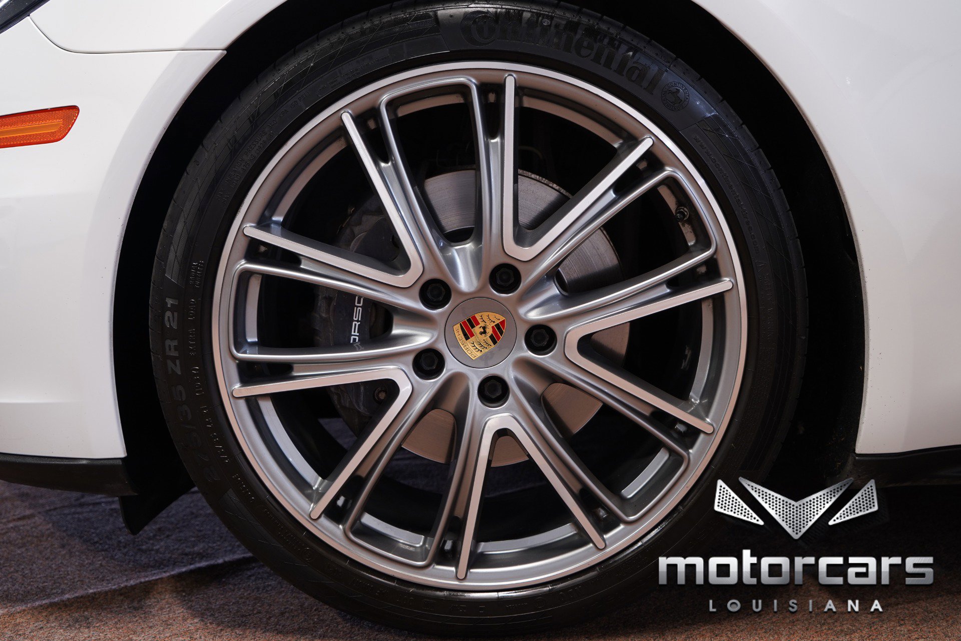 Used 2018 Porsche Panamera image 16