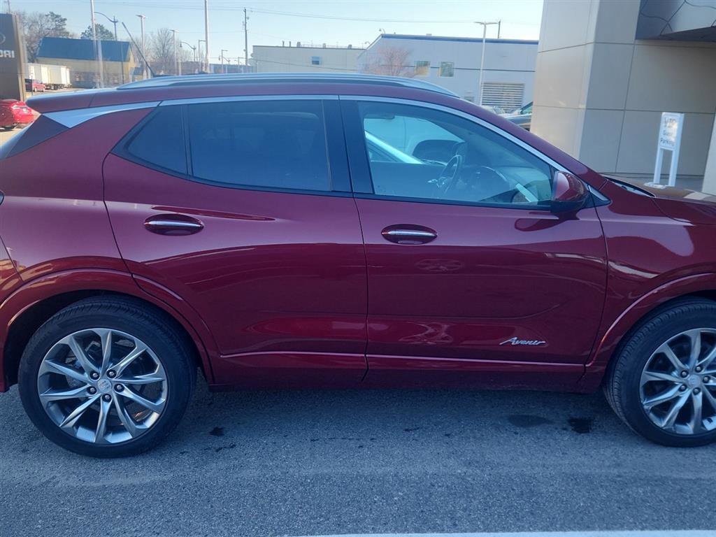 Used 2024 Buick Encore GX Avenir image 4