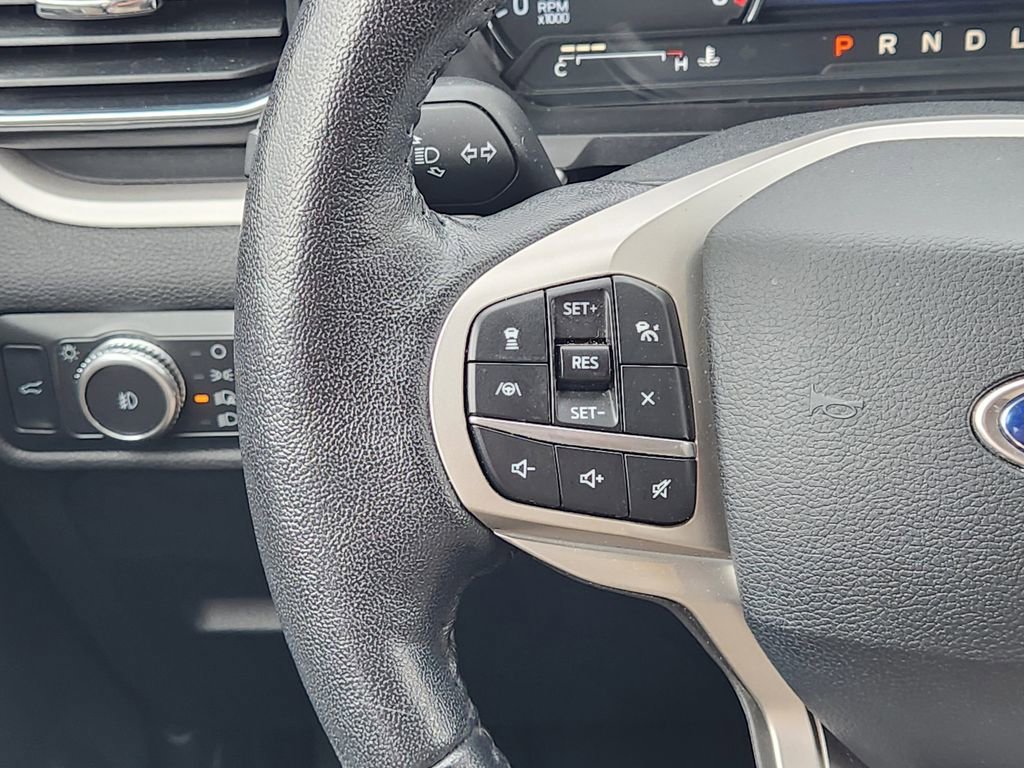Used 2021 Ford Explorer XLT w/ Equipment Group 202A image 26