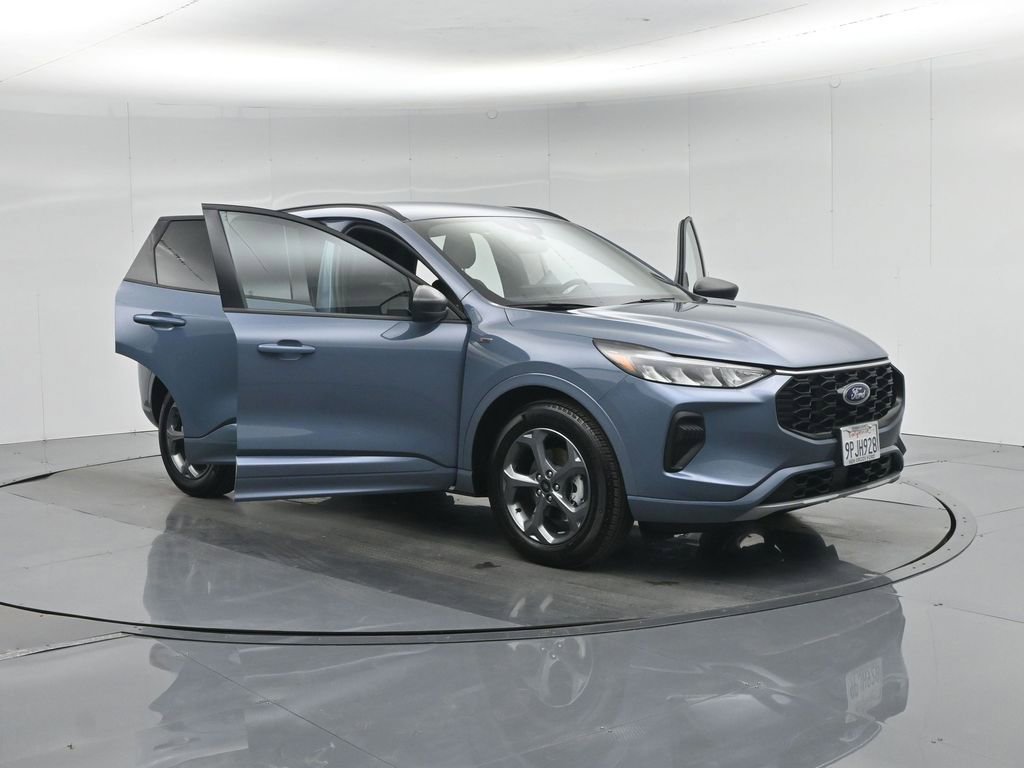 Used 2024 Ford Escape ST-Line w/ Equipment Group 301A image 25