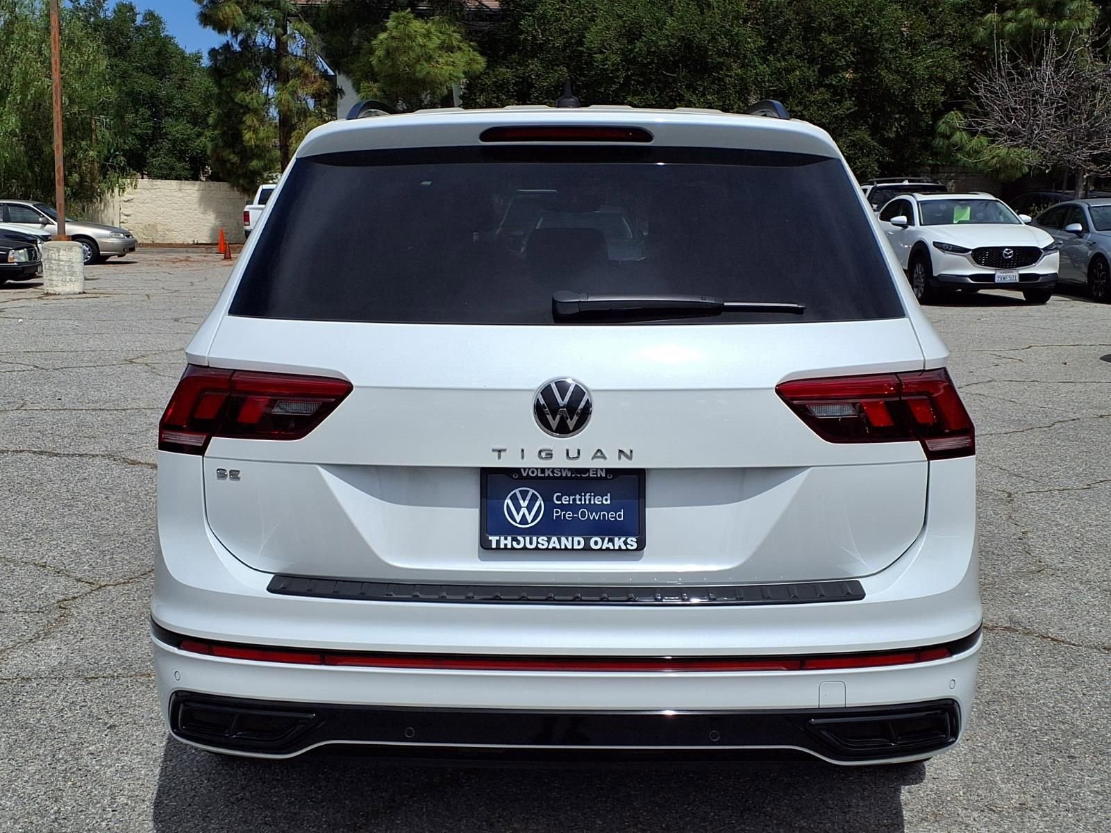 Certified 2023 Volkswagen Tiguan SE R-Line FWD image 23