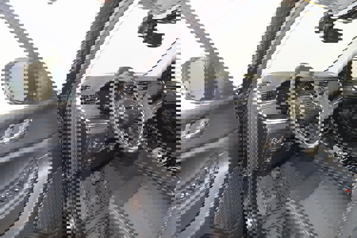 Used 2023 Jeep Grand Cherokee Laredo X image 43