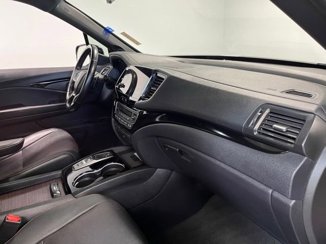 Used 2020 Honda Pilot Black Edition image 11