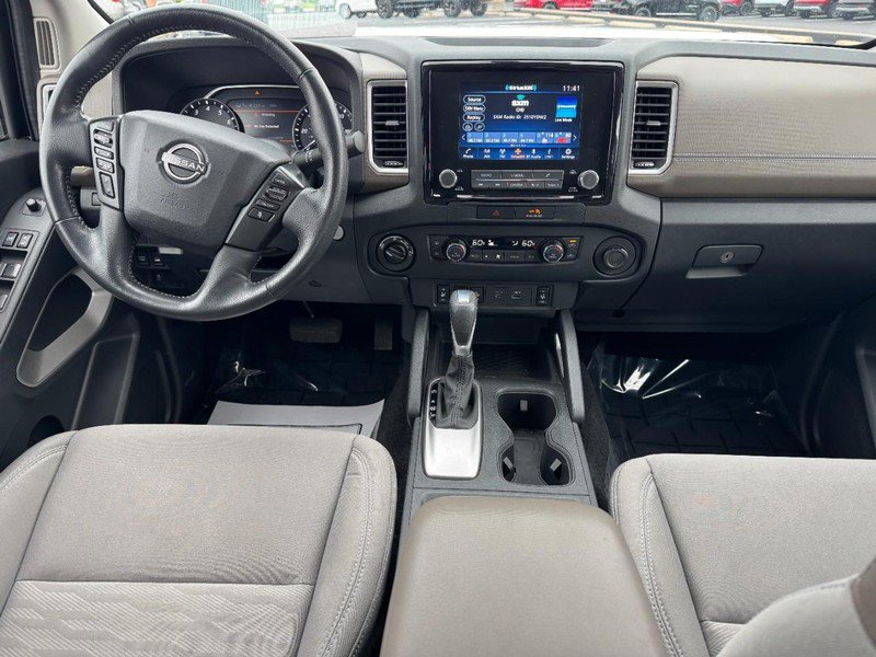 Used 2022 Nissan Frontier SV AWD/4WD image 11