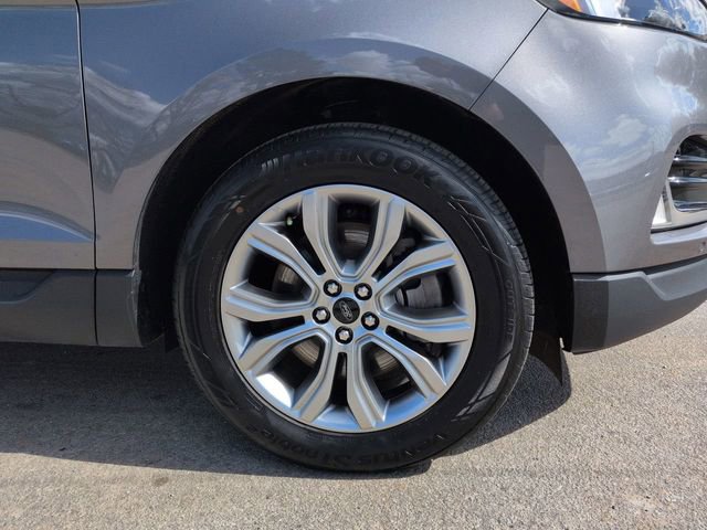 Used 2024 Ford Edge Titanium image 12