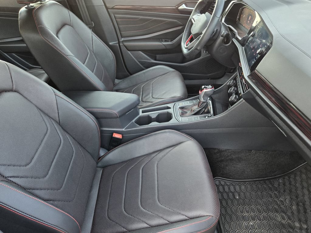 Used 2024 Volkswagen Jetta GLI Autobahn FWD image 13
