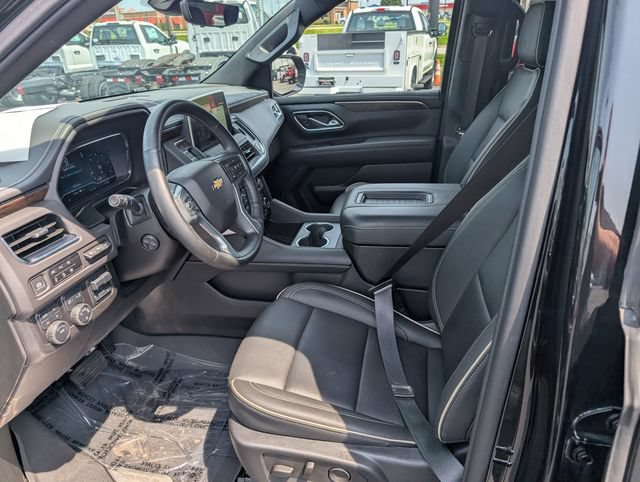 Used 2024 Chevrolet Tahoe Premier w/ Premium Package AWD/4WD image 14