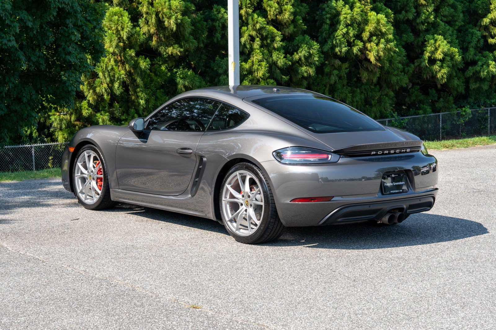 Used 2018 Porsche 718 Cayman S RWD image 3