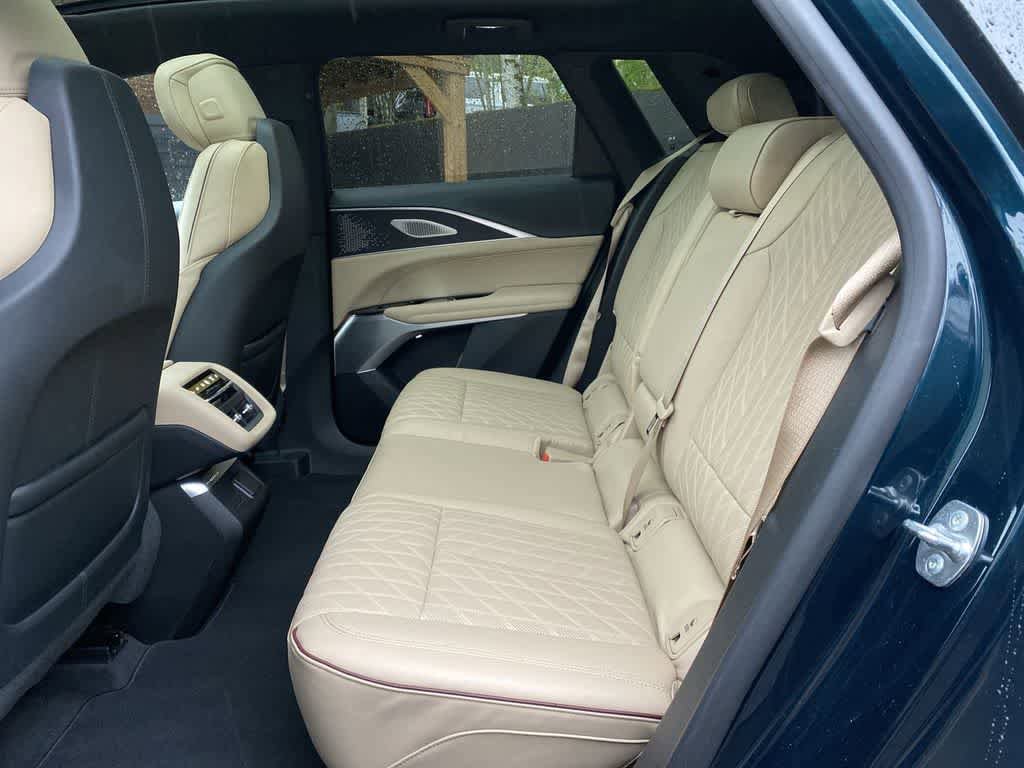 Certified 2025 Cadillac Lyriq Luxury w/ Nappa Leather Package image 17