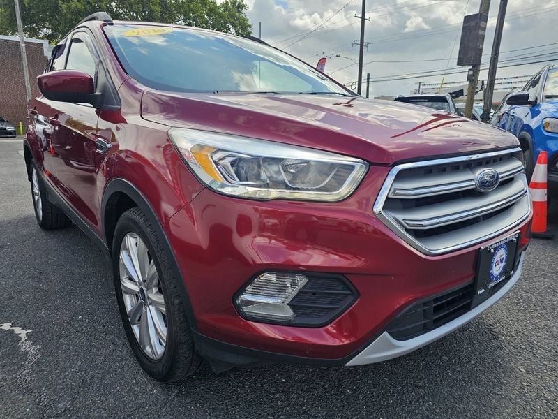 Used 2019 Ford Escape SEL AWD/4WD image 3