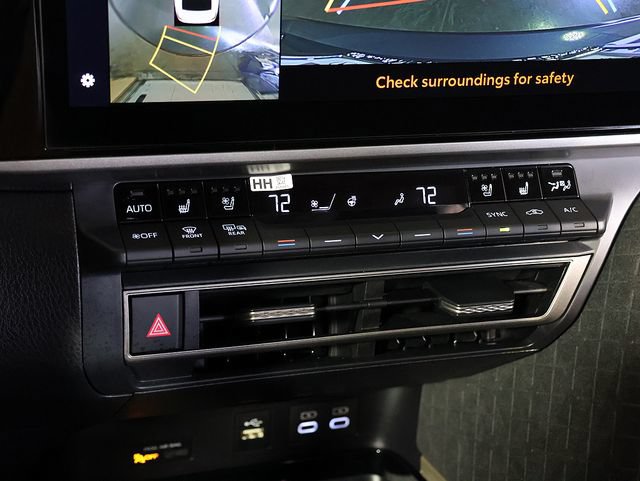 Used 2026 Toyota Camry XLE w/ Premium Plus Package AWD/4WD image 20