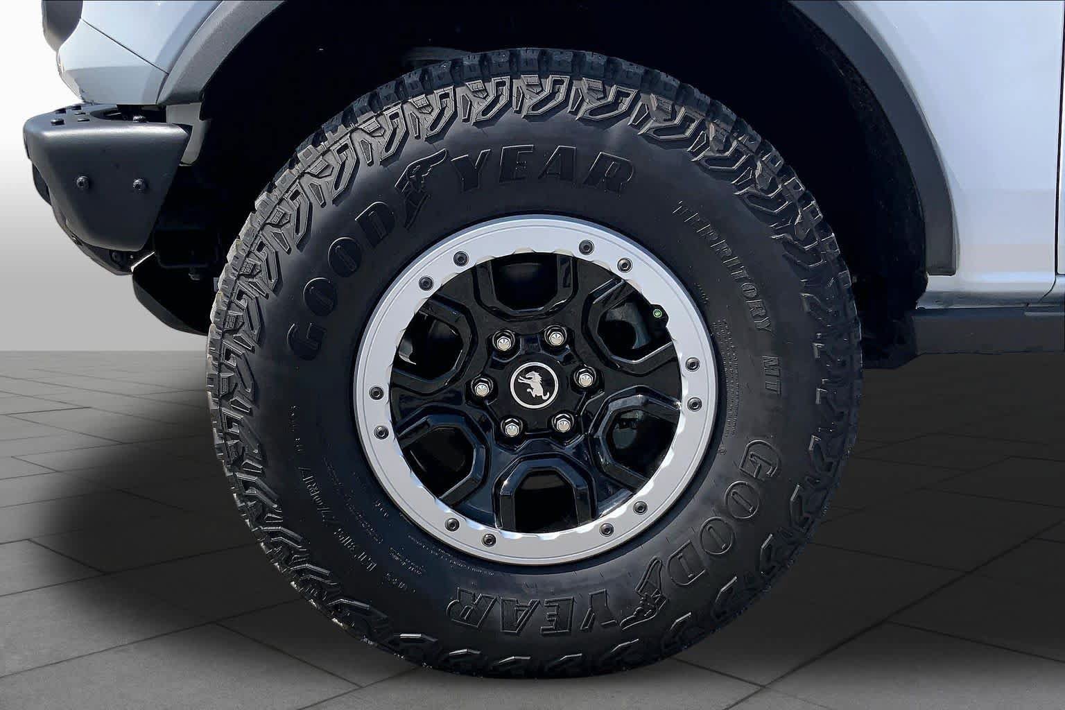 Certified 2024 Ford Bronco Badlands AWD/4WD image 11