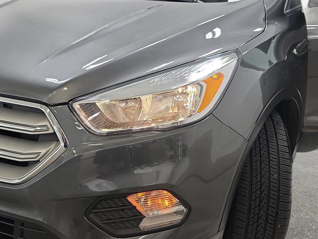 Used 2019 Ford Escape SE FWD image 30