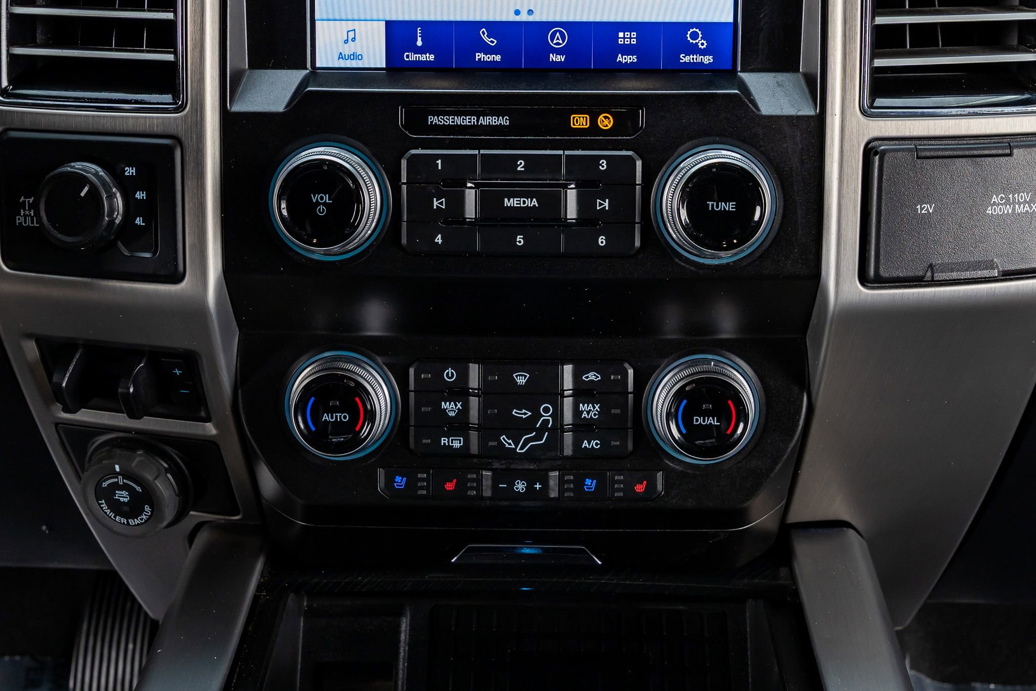 Used 2021 Ford F250 Platinum w/ Tremor Off-Road Package AWD/4WD image 27