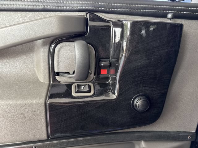 Used 2020 GMC Savana 2500 Extended w/ Enhanced Convenience Package RWD image 24