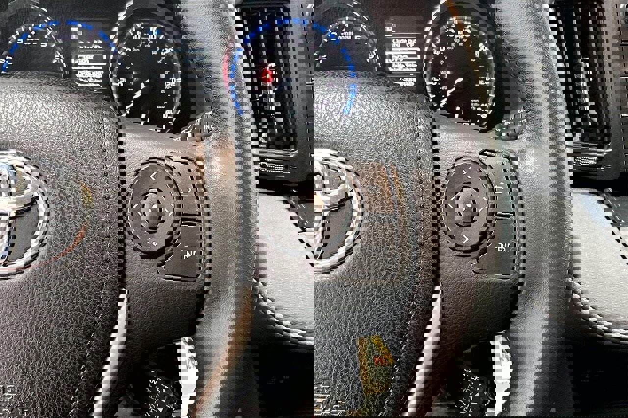 Used 2016 Toyota RAV4 XLE image 22