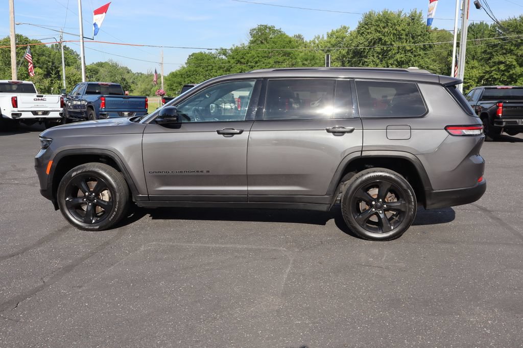 Used 2021 Jeep Grand Cherokee L Laredo AWD/4WD image 31