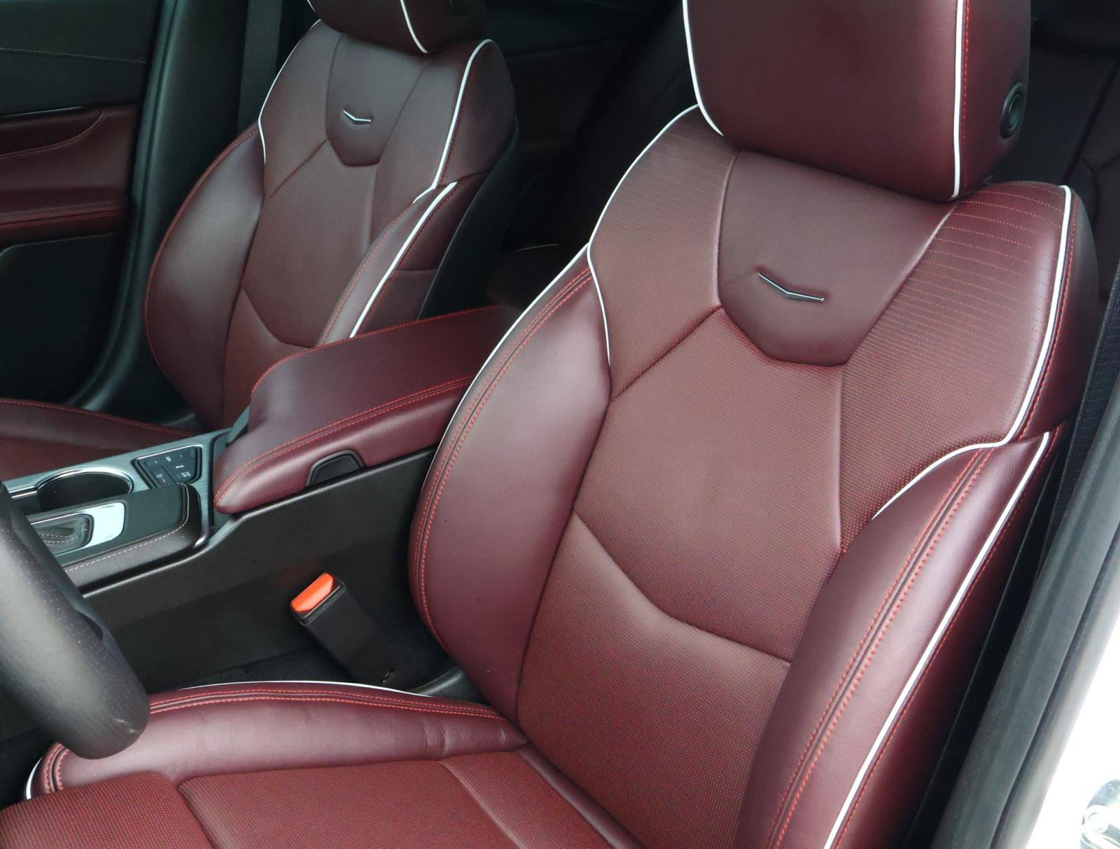 Used 2025 Cadillac CT4 Sport RWD image 18
