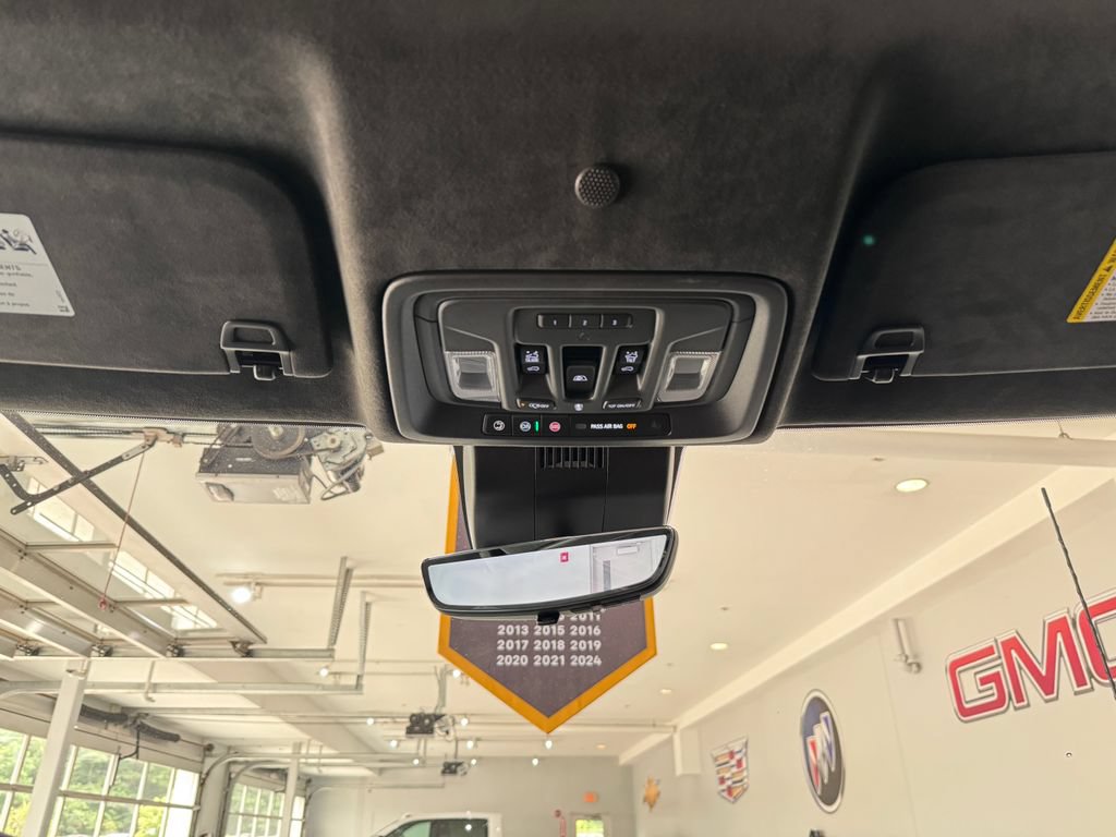 Certified 2025 GMC Sierra 2500 Denali Ultimate AWD/4WD image 27