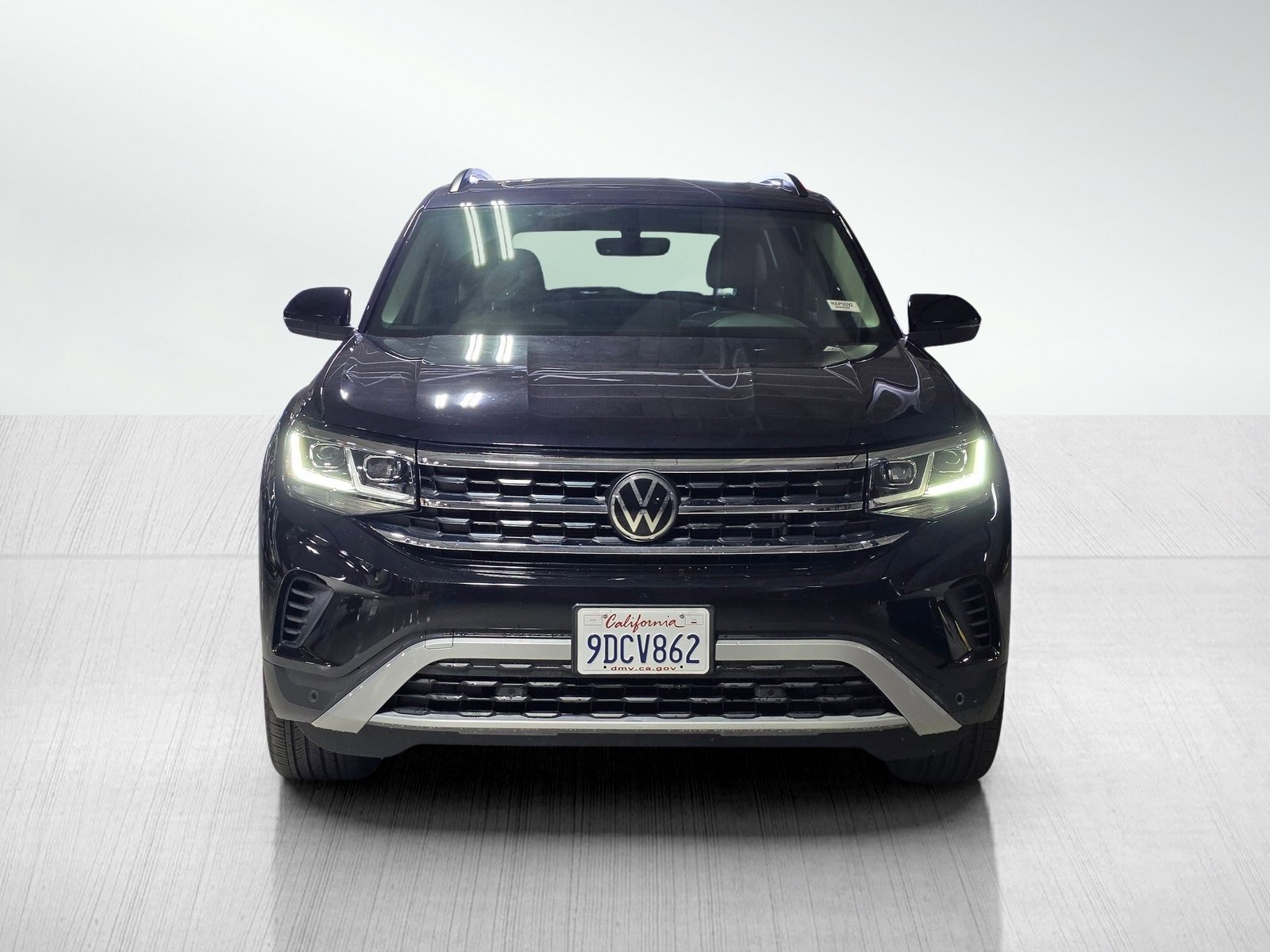 Used 2022 Volkswagen Atlas SE image 2