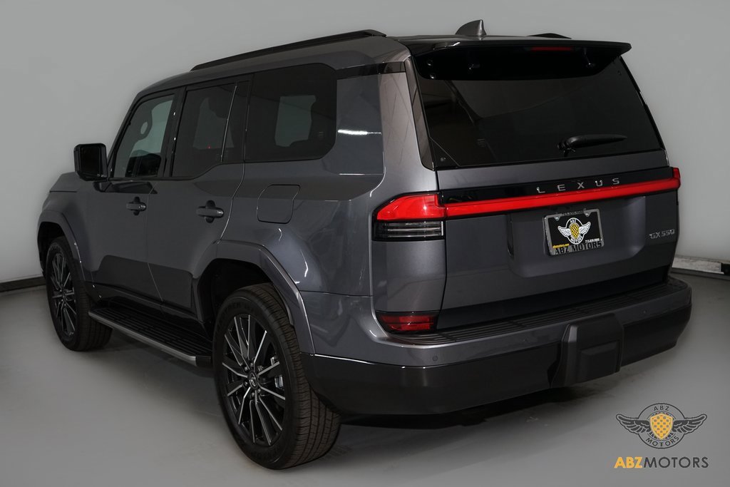 Used 2025 Lexus GX 550 image 7