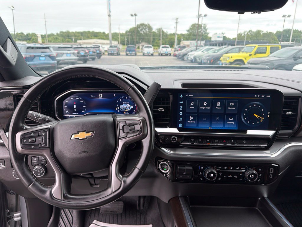Used 2024 Chevrolet Silverado 3500 High Country w/ High Country Premium Package AWD/4WD image 22