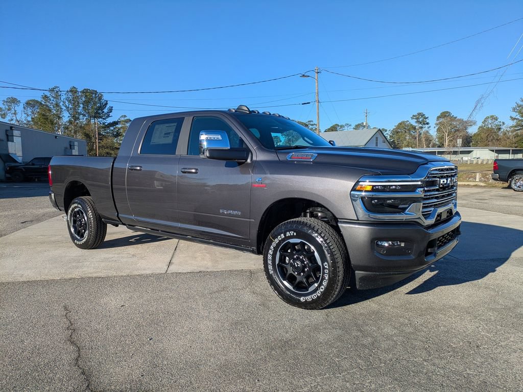 New 2026 RAM 3500 Laramie AWD/4WD image 4