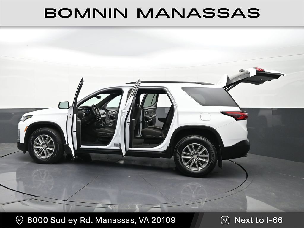 Used 2023 Chevrolet Traverse LT AWD/4WD image 42