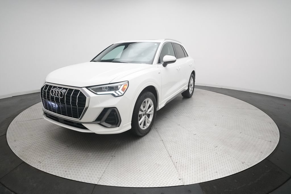 Used 2025 Audi Q3 2.0T Premium AWD/4WD image 12
