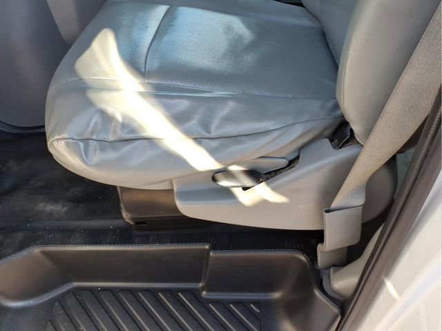 Used 2012 Ford E-450 and Econoline 450 Super Duty image 17
