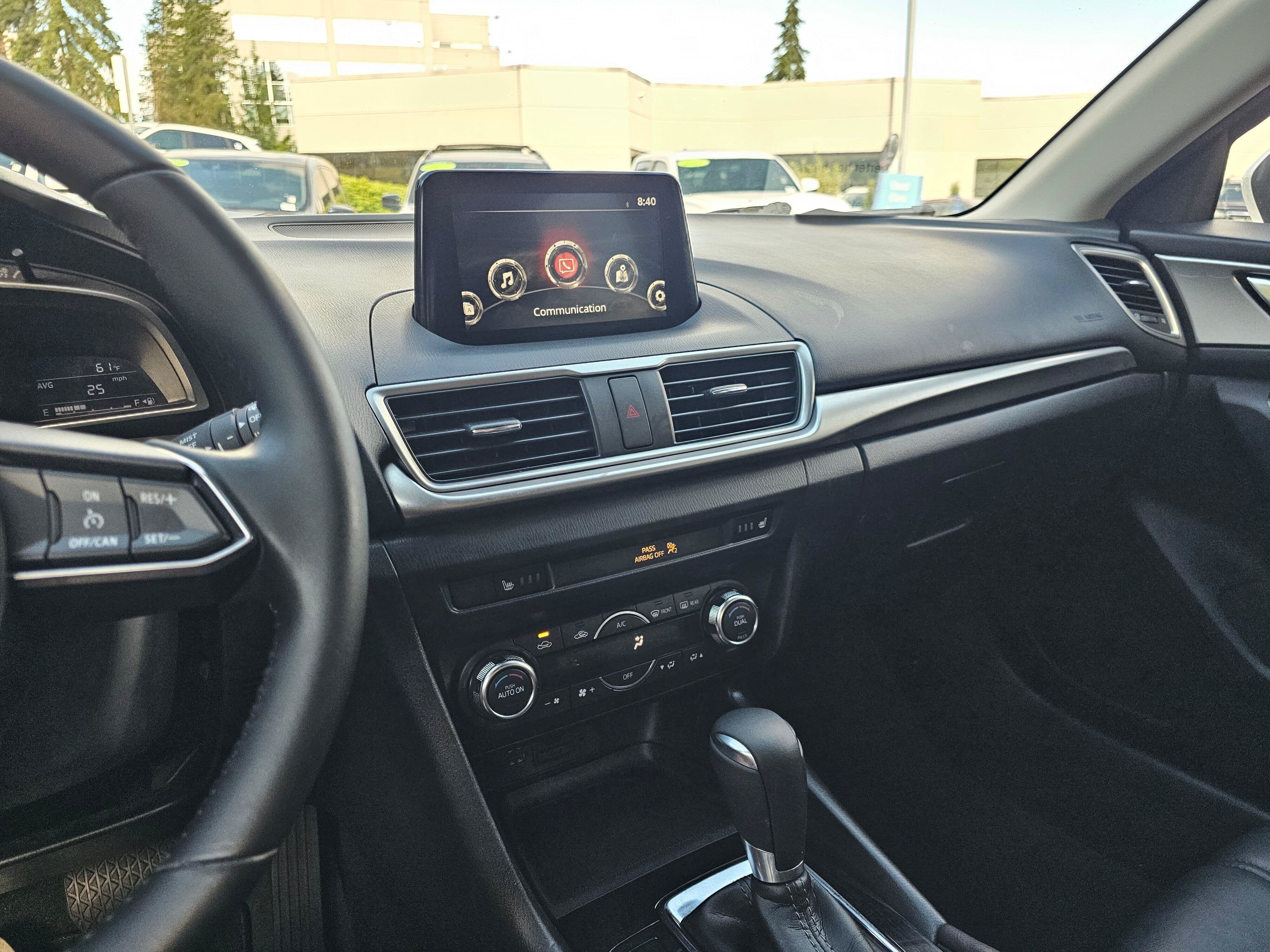 Used 2017 MAZDA MAZDA3 Touring FWD image 29