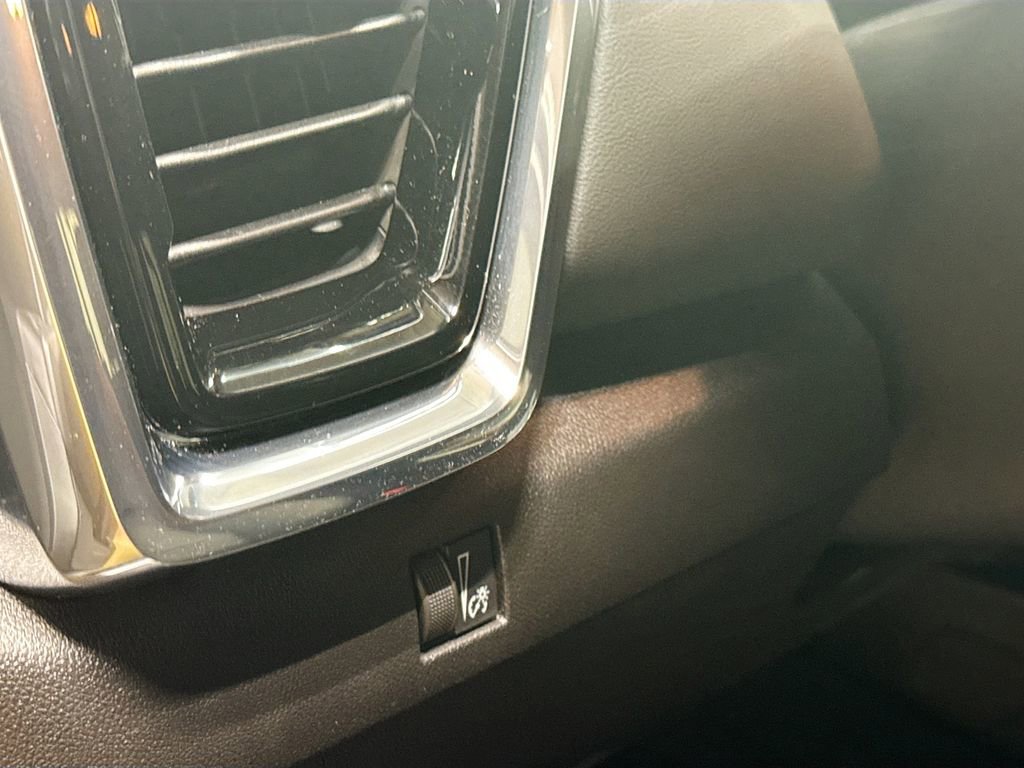 Used 2024 GMC Canyon Elevation w/ Elevation Premium Package image 10