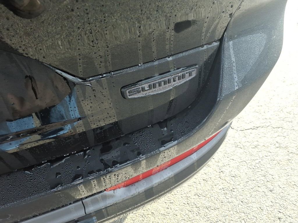 New 2026 Jeep Grand Cherokee Summit w/ Obsidian Package image 5