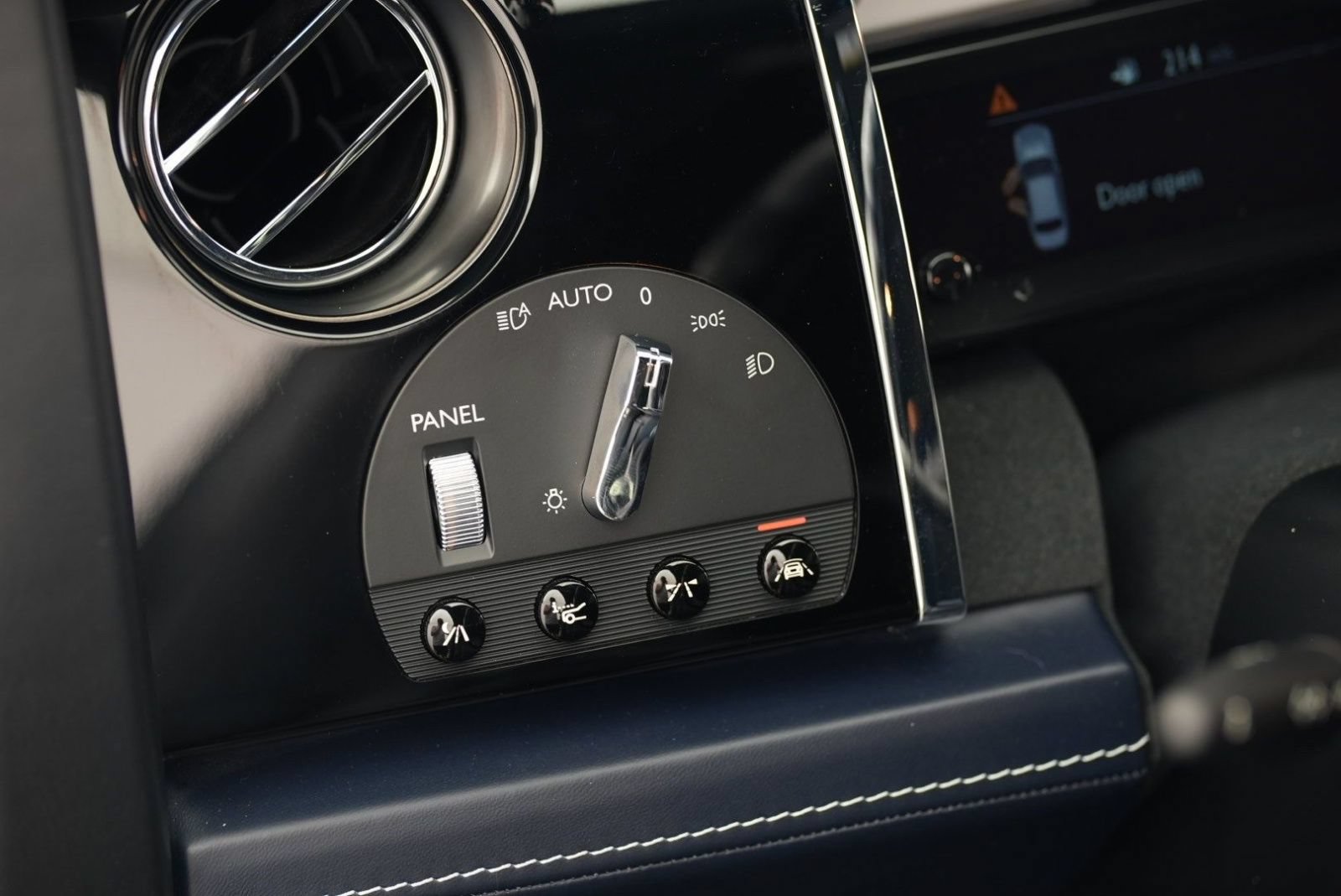 Certified 2020 Rolls-Royce Ghost RWD image 18