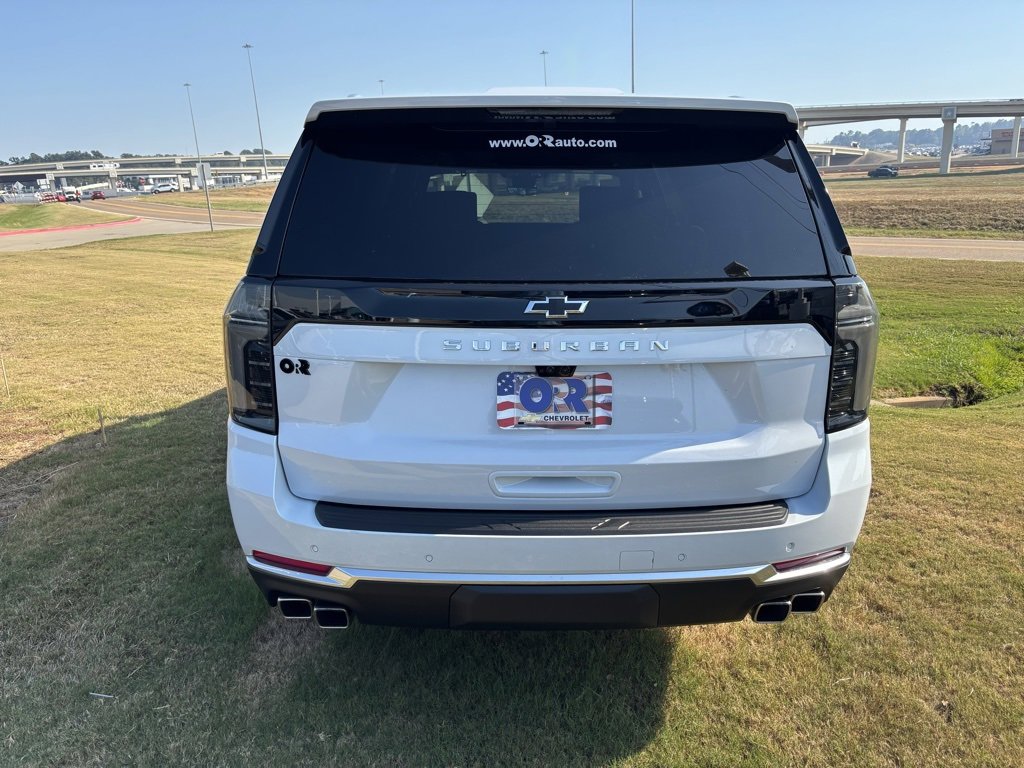 New 2026 Chevrolet Suburban High Country image 3