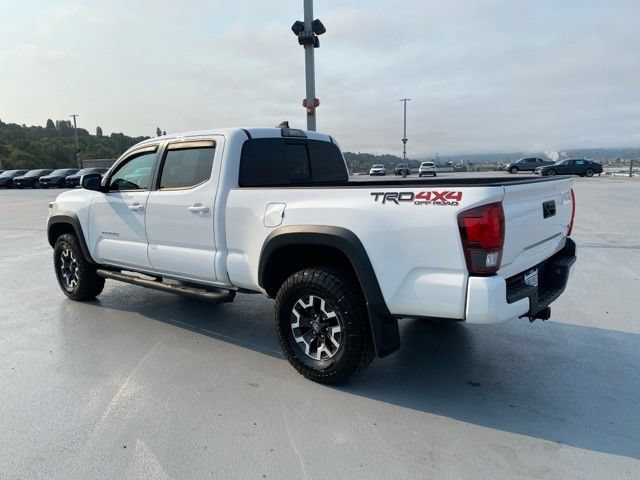 Used 2019 Toyota Tacoma TRD Off-Road w/ Technology Package AWD/4WD image 6