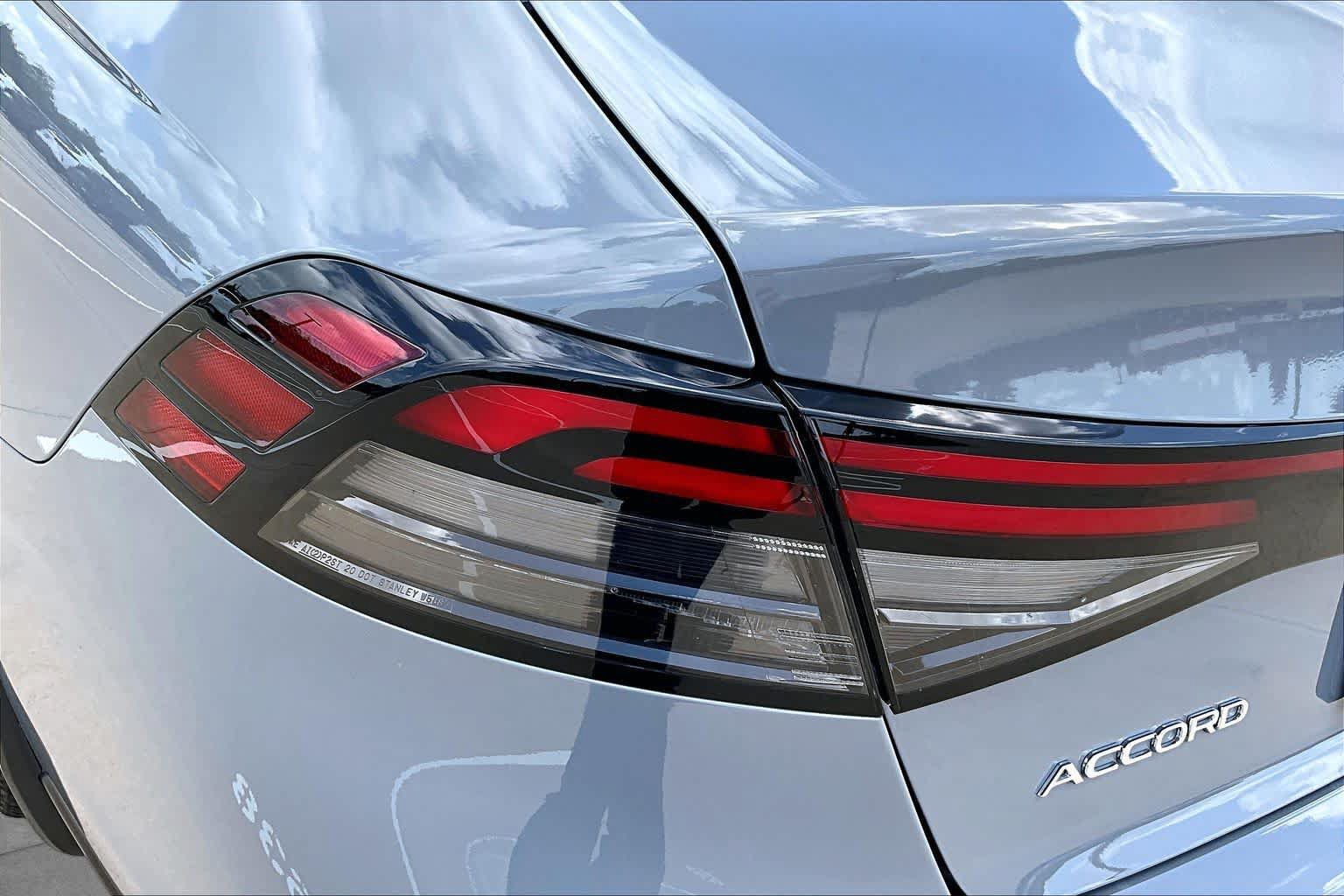 Used 2025 Honda Accord Touring image 29