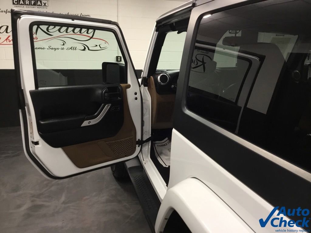 Used 2016 Jeep Wrangler Sahara AWD/4WD image 23