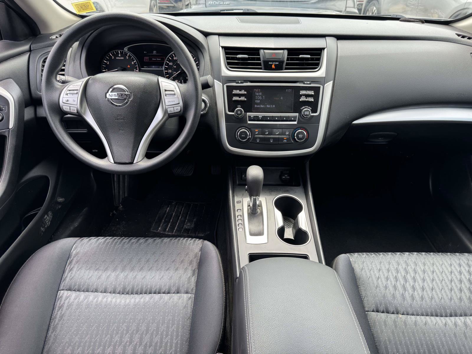 Used 2018 Nissan Altima 2.5 S w/ S Convenience Package FWD image 10