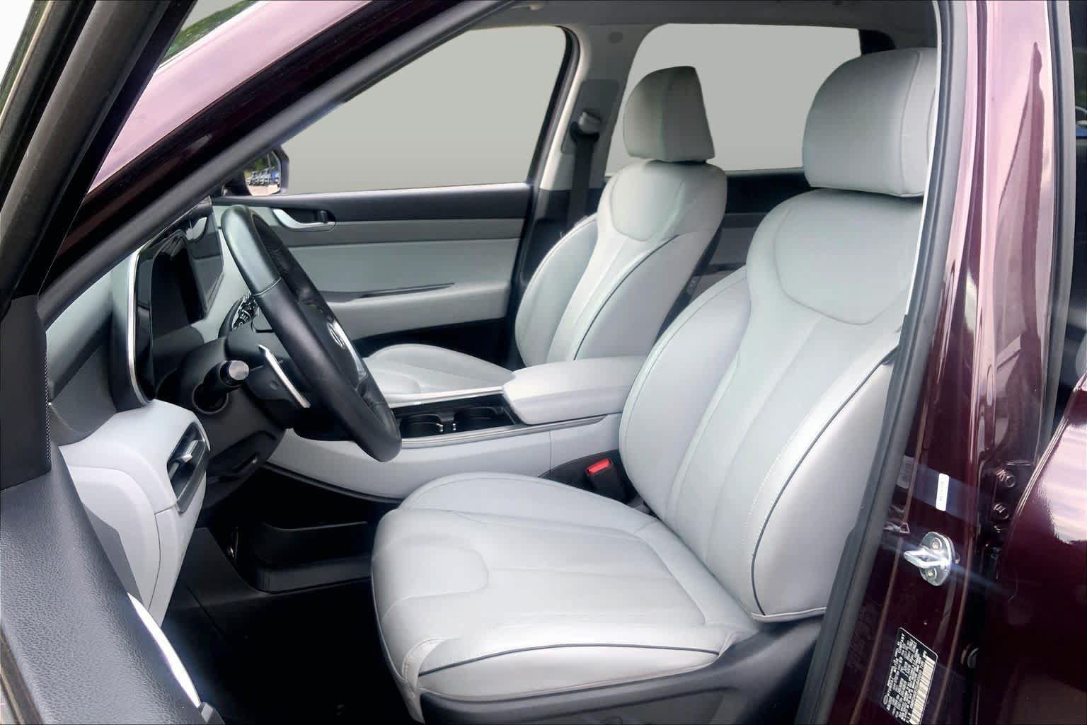 Used 2025 Hyundai Palisade SEL FWD image 8