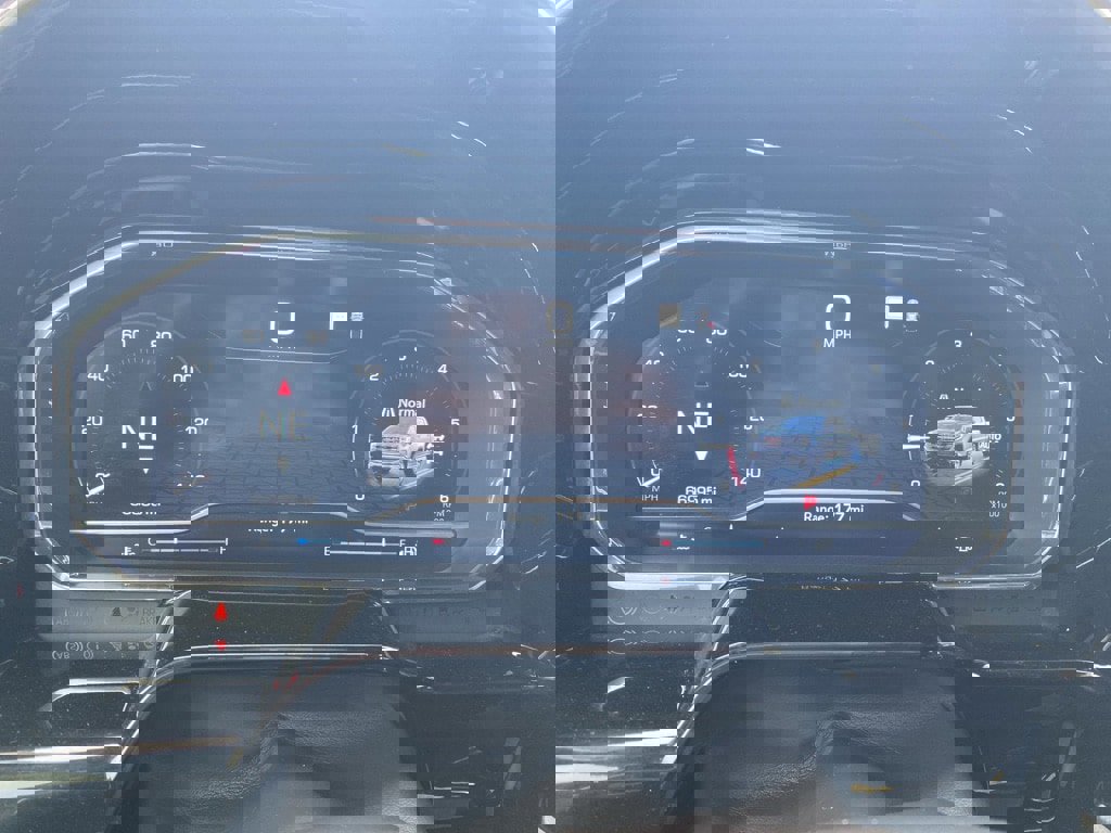 Used 2022 GMC Sierra 1500 SLT w/ SLT Premium Plus Package image 2