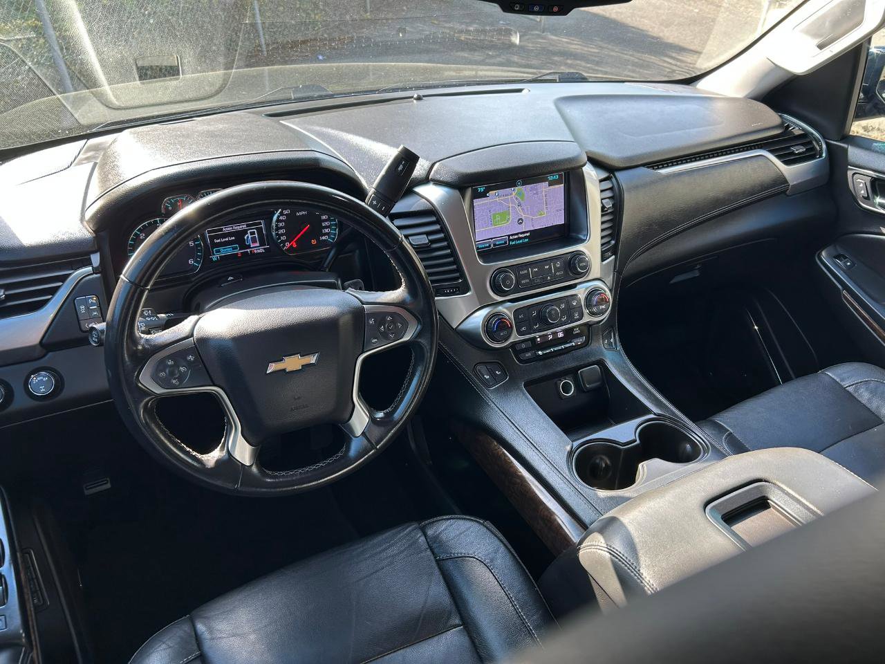 Used 2018 Chevrolet Suburban LT AWD/4WD image 15