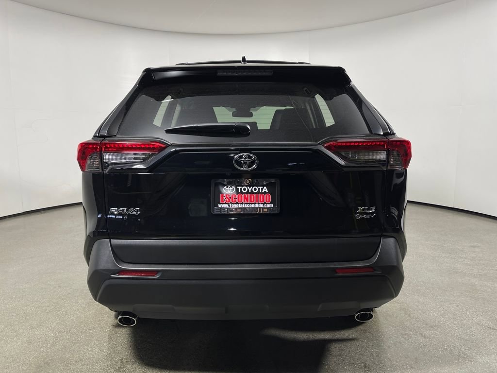 New 2025 Toyota RAV4 XLE image 4
