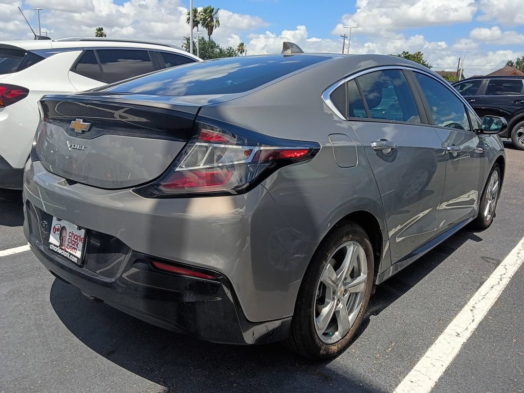 Used 2017 Chevrolet Volt LT FWD image 3