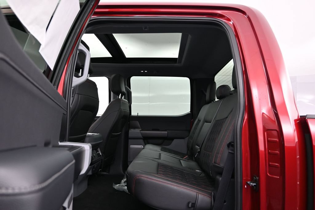 New 2026 Ford F250 XLT w/ XLT Premium Package AWD/4WD image 25