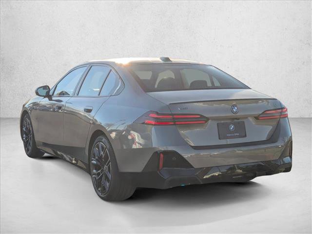 New 2026 BMW 550e xDrive image 9