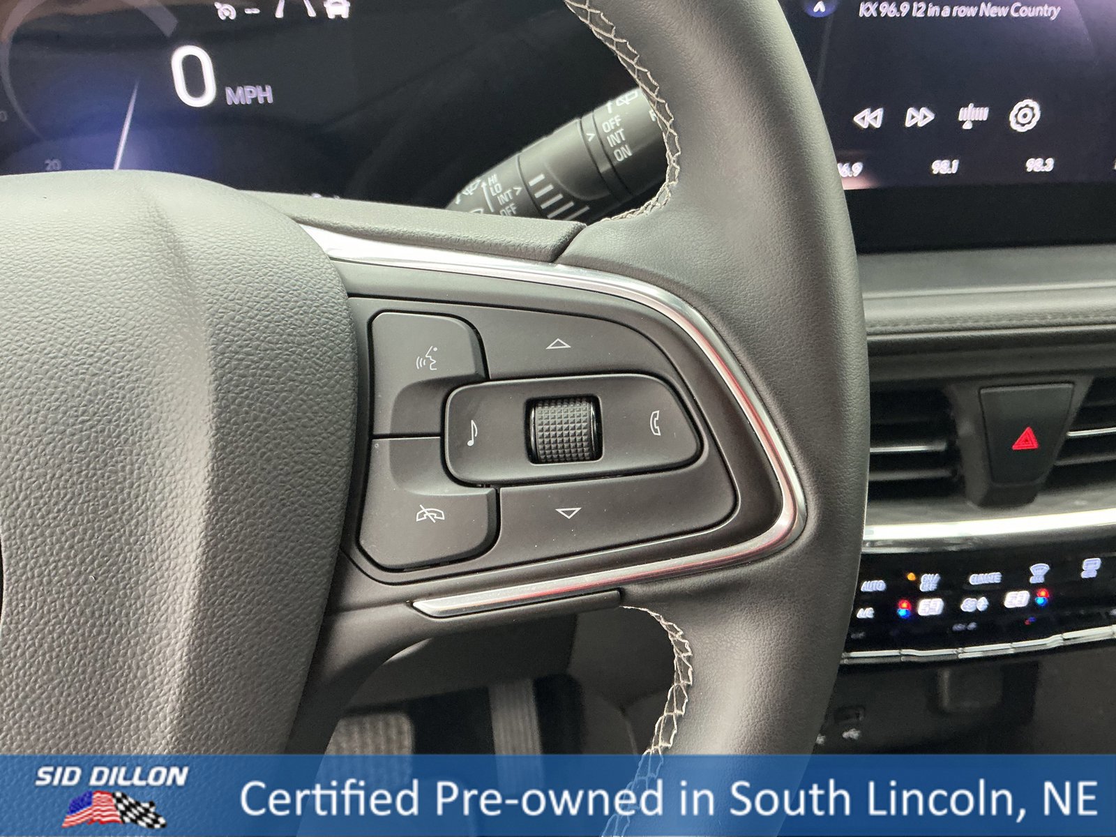 Used 2025 Buick Encore GX Avenir image 10