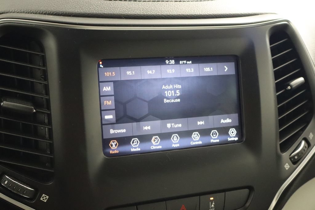 Used 2020 Jeep Cherokee Latitude Lux w/ Quick Order Package 26H Lux FWD image 29